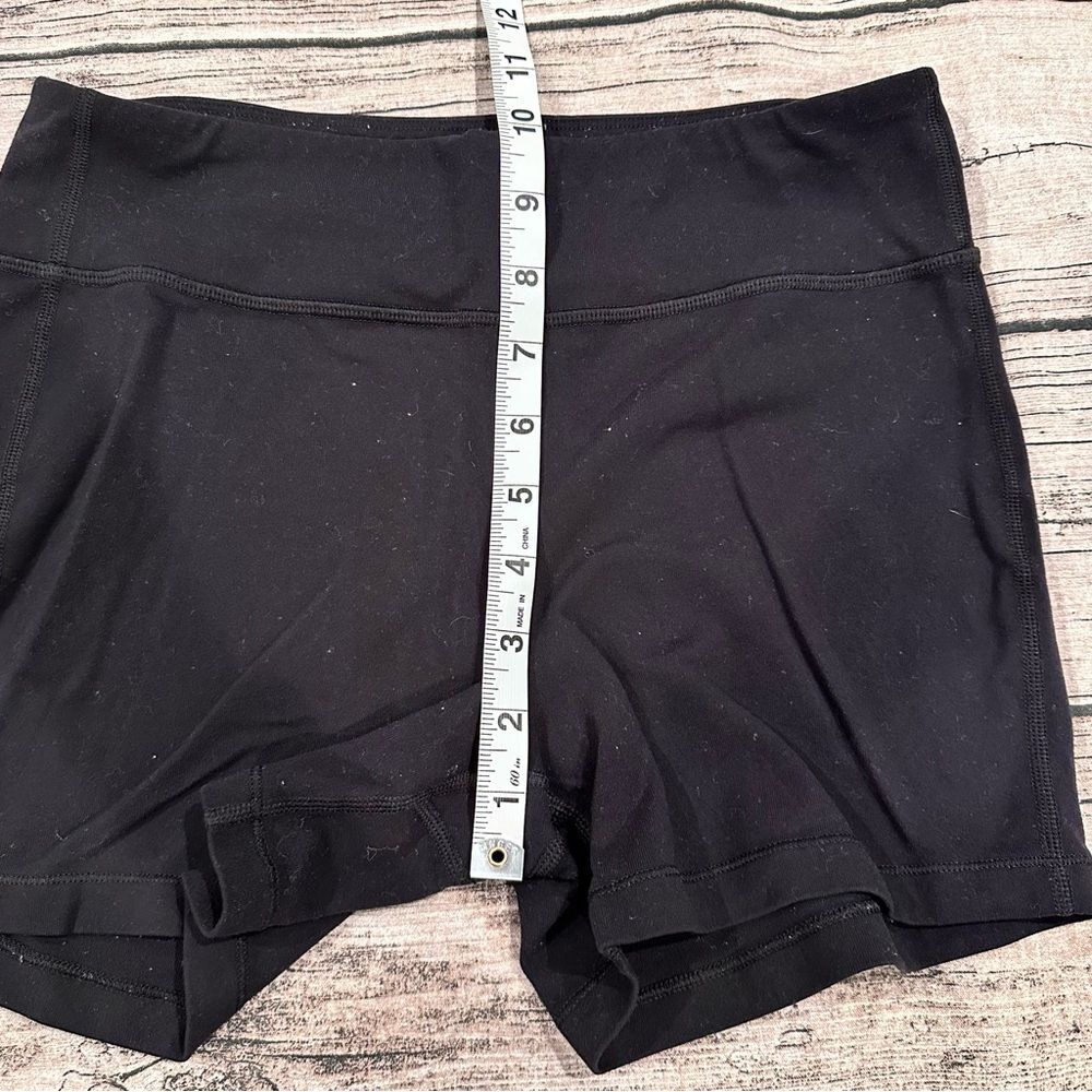 Athleta Girl Black Bike Shorts with Wide Waistband Size XXL - Picture 8 of 8